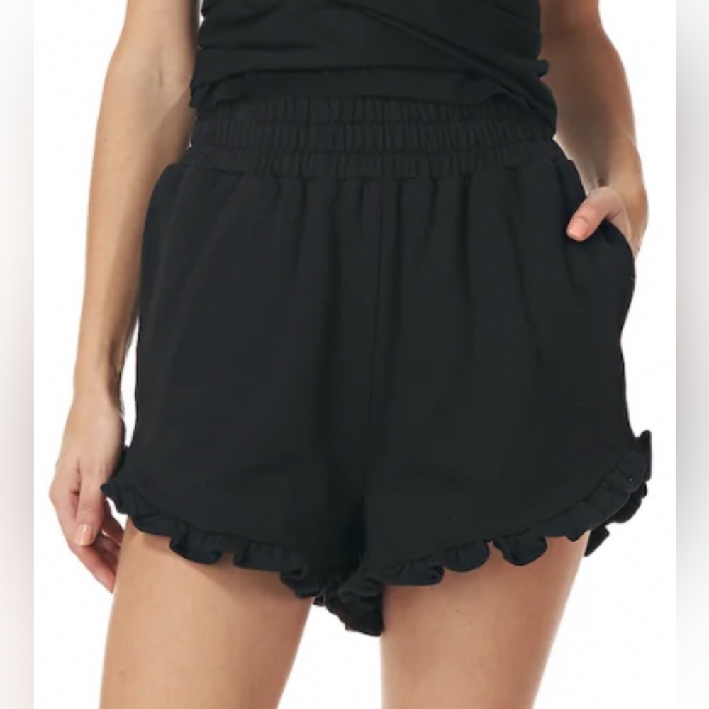 Amur Ruffle Terry Shorts